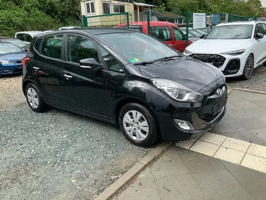 Gebraucht Hyundai ix20 116 PS (85 kW) 2012 Schwarz Kleinwagen