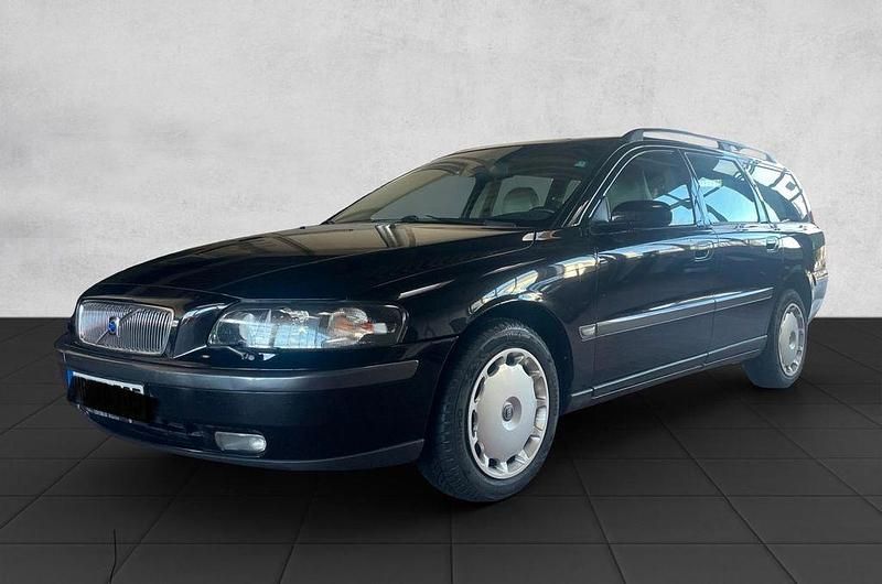 Schwarz Gebraucht 2003 Volvo V70 Kombi | 8.299 € - Bild 1/4