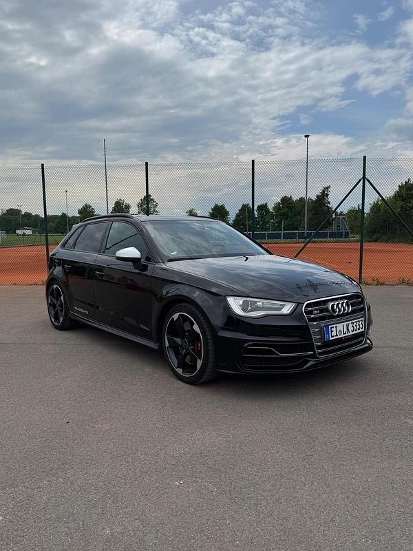 Gebraucht Audi S3 Sportback 300 PS (220 kW) 2014 Andere farben Kleinwagen