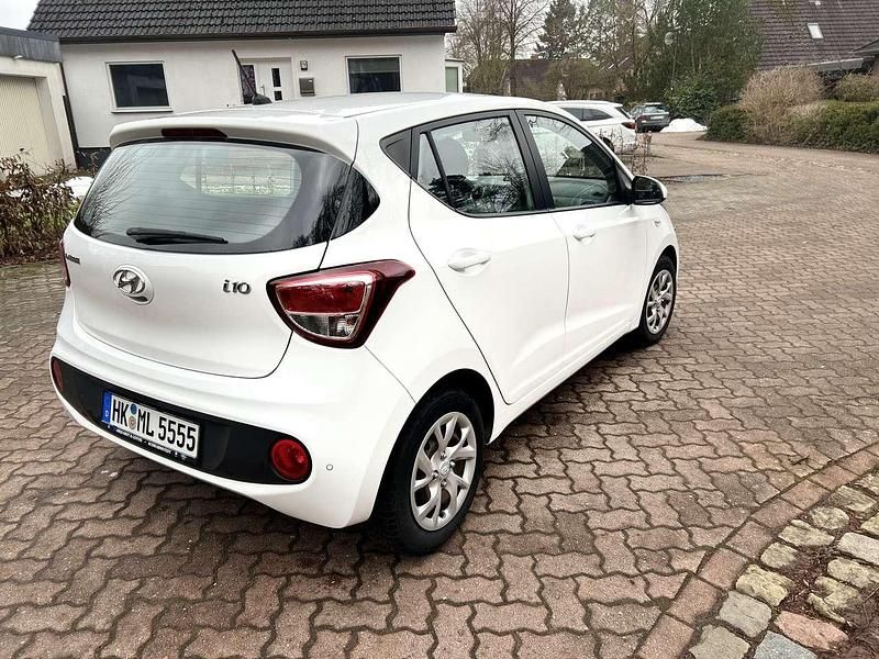 Gebraucht Hyundai i10 Select 67 PS (49 kW) 2019 Kleinwagen