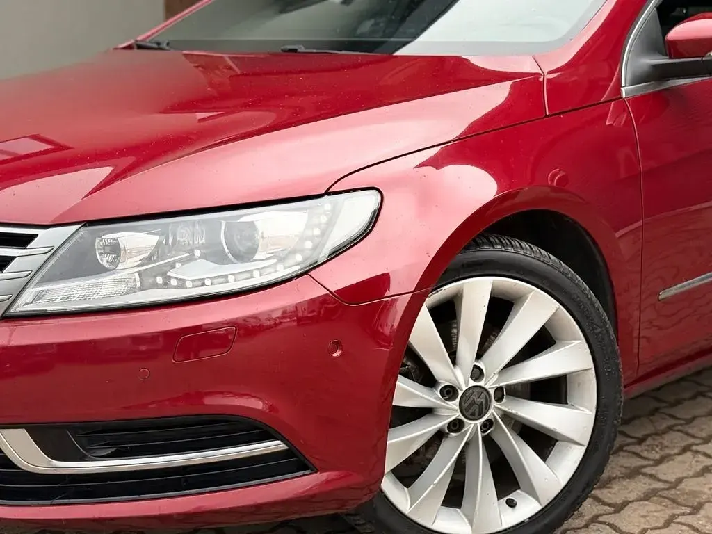 Gebraucht VW CC 177 PS (130 kW) 2013 Rot Limousine