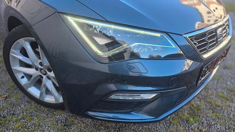 Magnetic tech grey Gebraucht 2019 Seat Leon ST FR Kombi | 17.499 € (Fairer Preis) - Bild 1/4