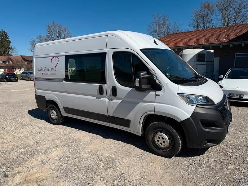 Second-hand Opel Movano 2022 Alb Van