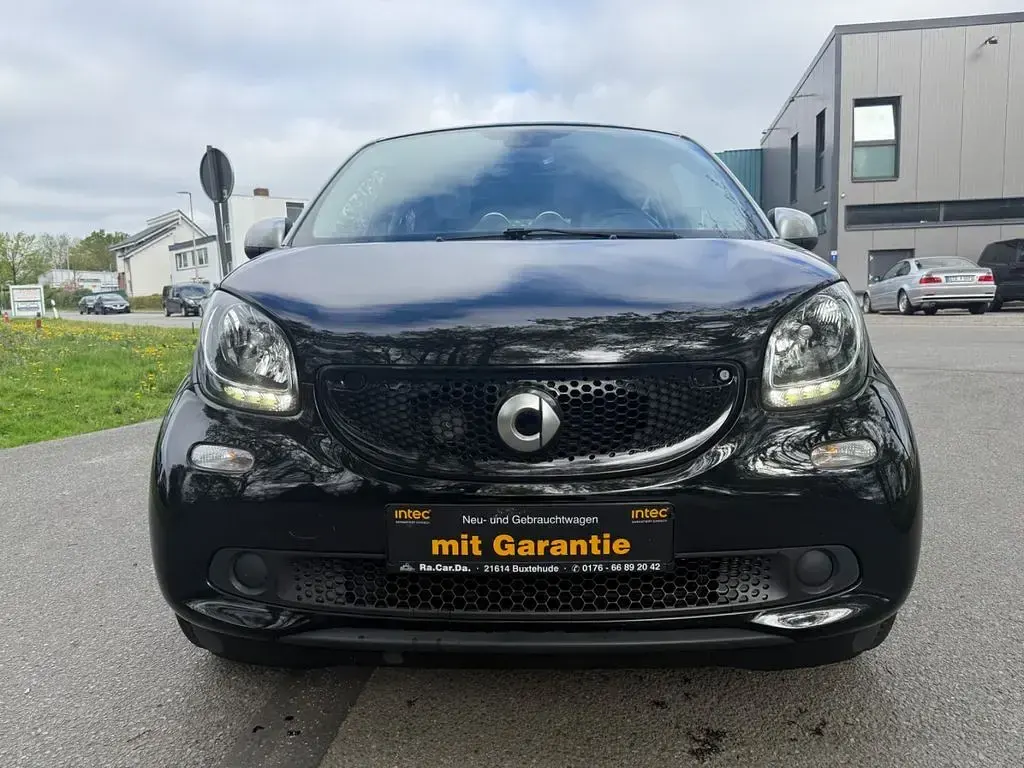 Usata Smart ForFour Basis 71 CV (52 kW) 2015 Nero Utilitaria