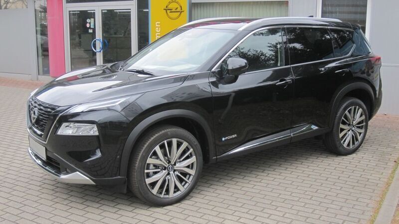 Schwarz Gebraucht 2025 Nissan X-Trail Tekna SUV | 42.450 € - Bild 1/4