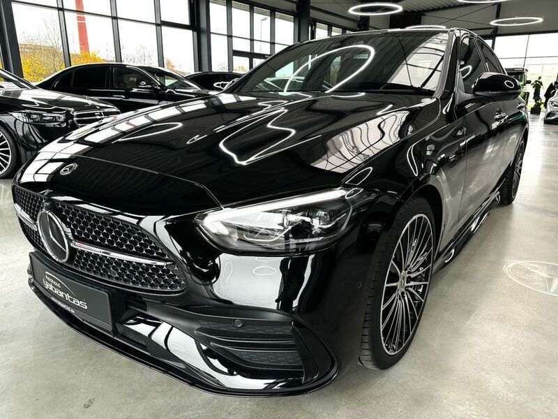 Obsidianschwarz metalliclack Gebraucht 2022 Mercedes C300 AMG Limousine | 46.900 € (Etwas zu teuer) - Bild 1/4