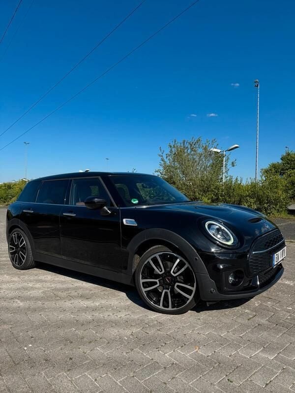 Schwarz Gebraucht 2020 Mini John Cooper Works Clubman Kombi | 25.000 € - Bild 1/4
