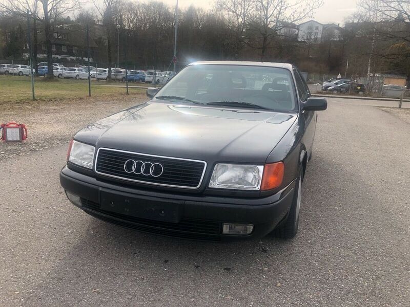 Schwarz Gebraucht 1992 Audi 100 Limousine | 4.600 € - Bild 1/4