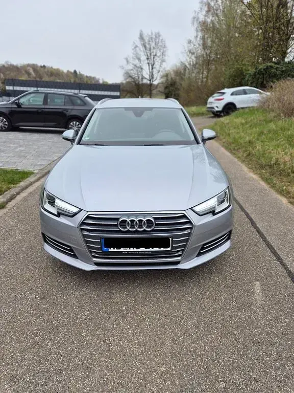 Gebraucht Audi A4 Sport 150 PS (110 kW) 2018 Silber Kombi