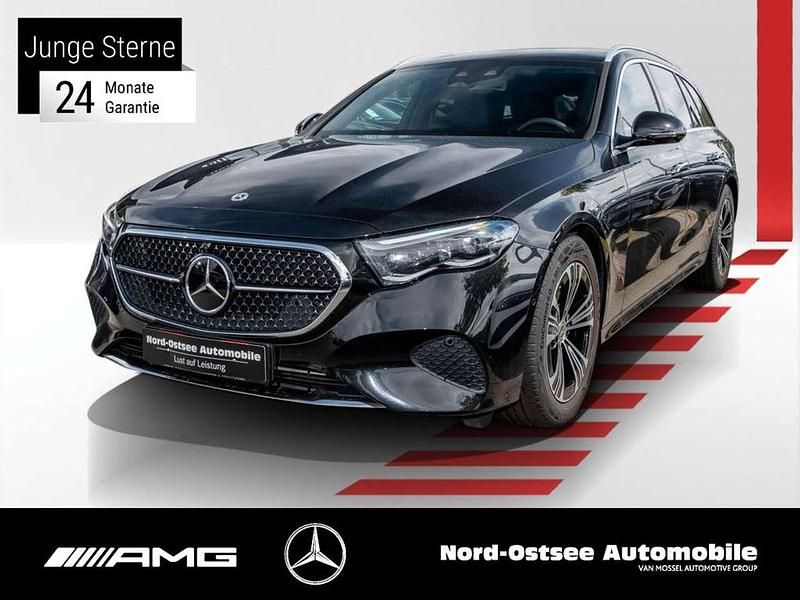Metalliclack obsidianschwarz Gebraucht 2024 Mercedes E220 Avantgarde Kombi | 49.490 € (Fairer Preis) - Bild 1/4
