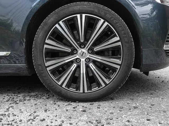 Gebraucht Volvo V90 Inscription 455 PS (334 kW) 2022 Blau Kombi