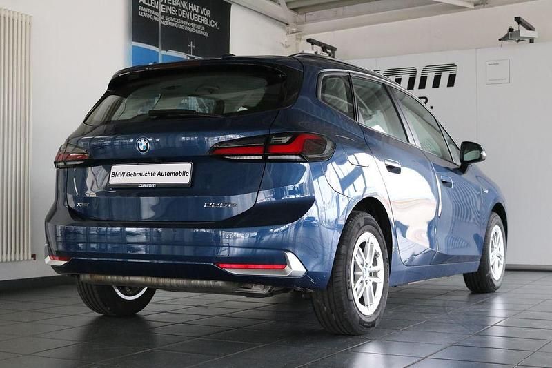 Gebraucht BMW 225 245 PS (180 kW) 2023 Phytonicblau metallic Van / Kleinbus