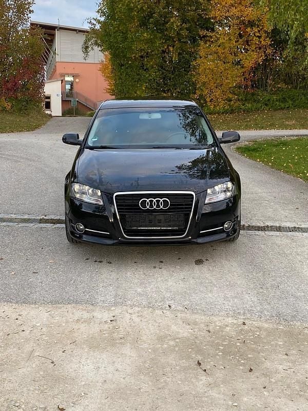Schwarz Gebraucht 2011 Audi A3 Limousine | 3.400 € (Superpreis) - Bild 1/4