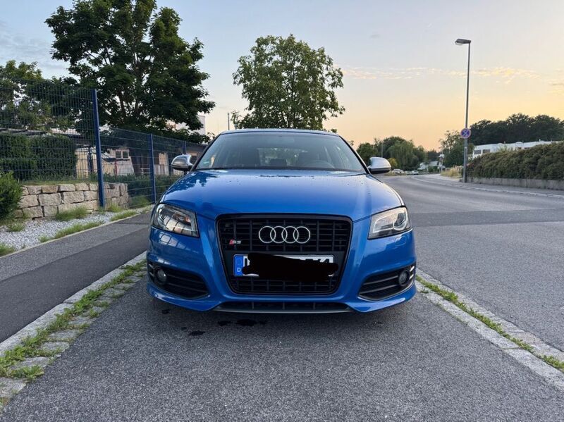 Blau Gebraucht 2009 Audi S3 Sport Coupé | 19.500 € - Bild 1/4