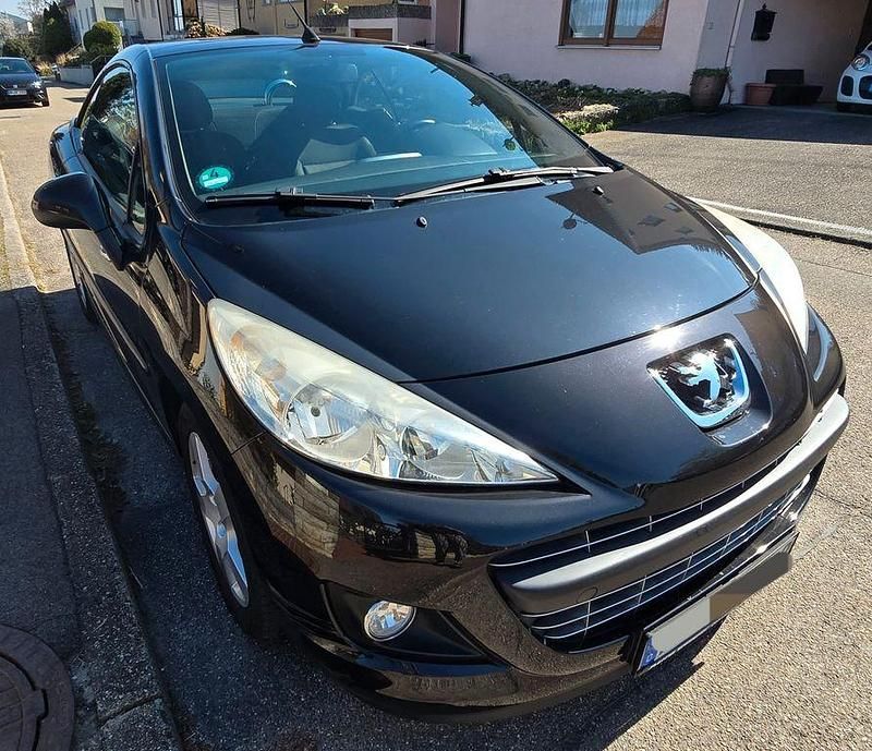 Schwarz Gebraucht 2010 Peugeot 207 CC Cabrio | 3.500 € (Guter Preis) - Bild 1/4