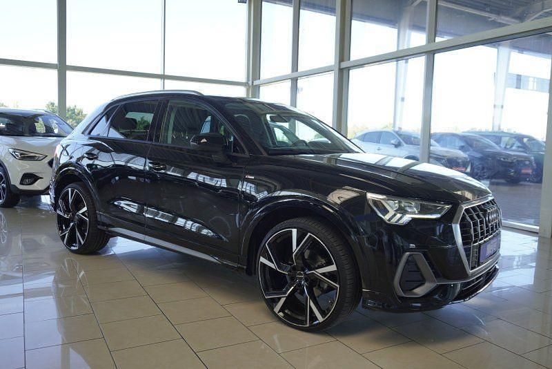 Mythosschwarz metallic (metallic) Gebraucht 2020 Audi Q3 S-Line SUV | 26.400 € (Superpreis) - Bild 1/4