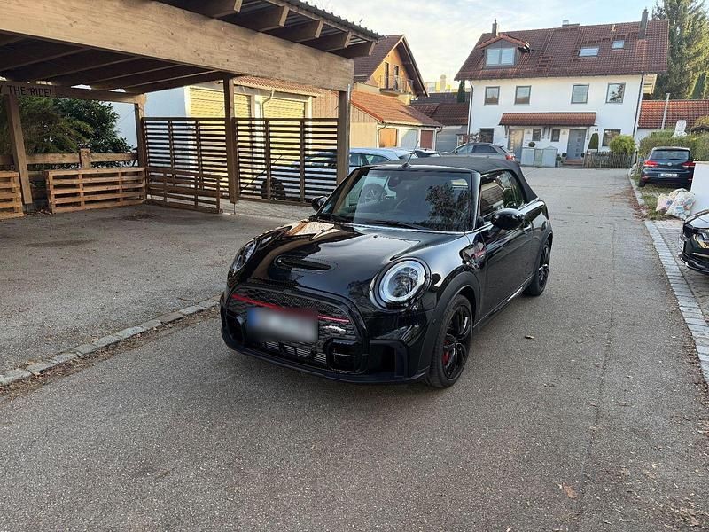 Gebraucht Mini John Cooper Works 231 PS (169 kW) 2024 Schwarz Kleinwagen