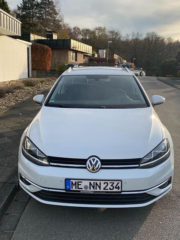 Gebraucht VW Golf VII Join 116 PS (85 kW) 2019 Weiß Kombi