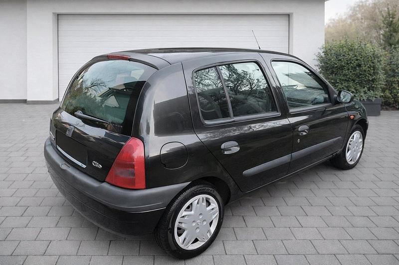 Gebraucht Renault Clio II 75 PS (55 kW) 1999 Schwarz Kleinwagen