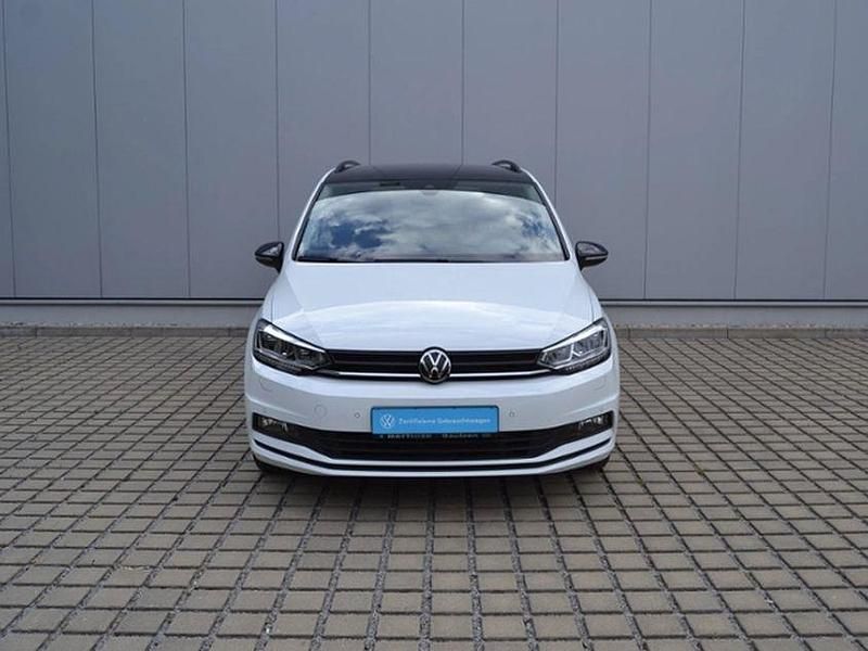 Gebraucht VW Touran Highline 149 PS (109 kW) 2024 Weiss Van / Kleinbus