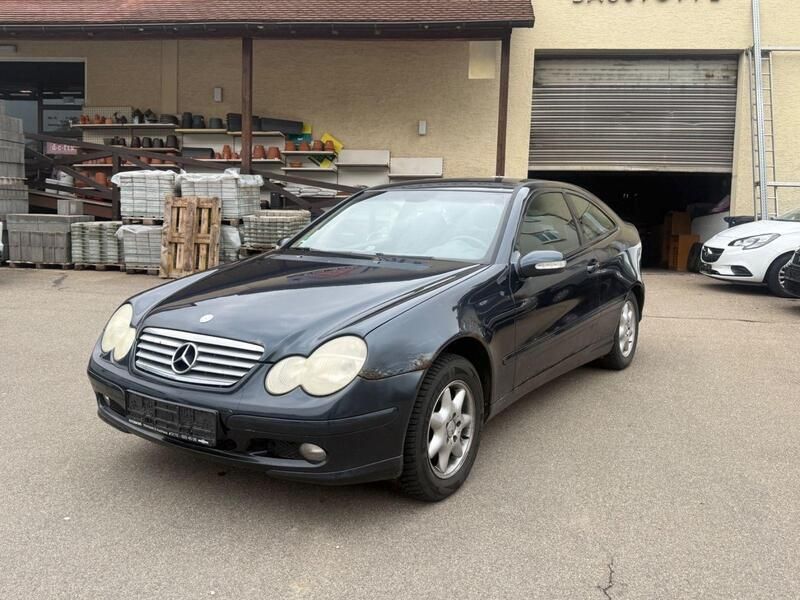 Blau Gebraucht 2001 Mercedes C180 Coupé | 300 € (Superpreis) - Bild 1/4