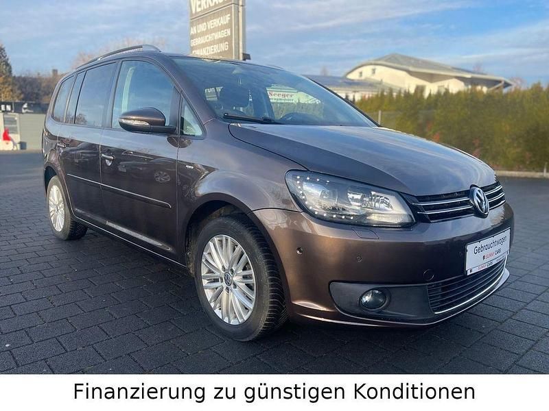Gebraucht VW Touran Cup 140 PS (102 kW) 2015 Braun Van / Kleinbus