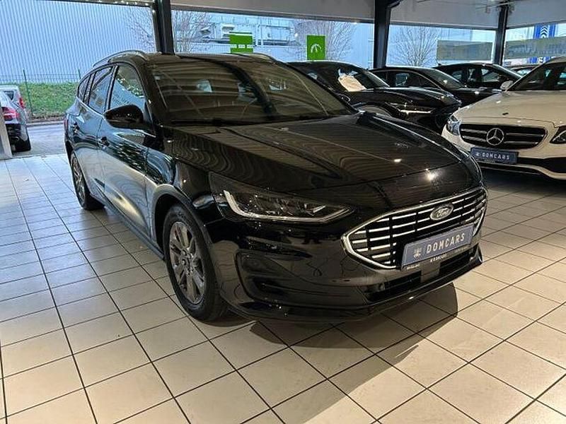 Gebraucht Ford Focus Titanium 116 PS (85 kW) 2023 Schwarz Kombi