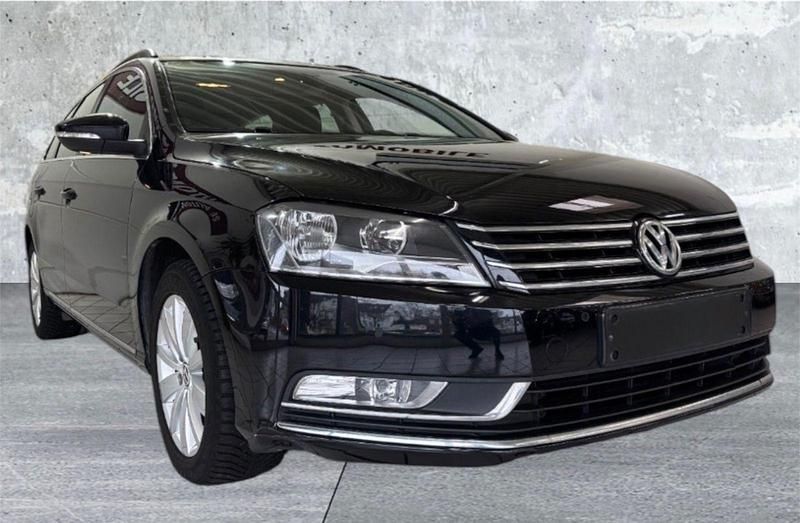 Schwarz Gebraucht 2011 VW Passat Comfortline Kombi | 7.999 € (Fairer Preis) - Bild 1/4