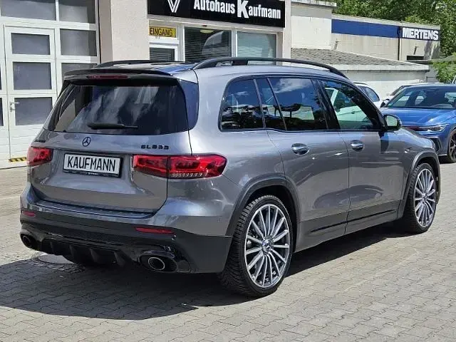 Gebraucht Mercedes GLB35 AMG 306 PS (225 kW) 2021 Grau SUV