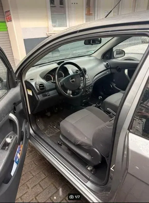 Używany Chevrolet Aveo 84 KM (61 kW) 2009 Srebrny Hatchback