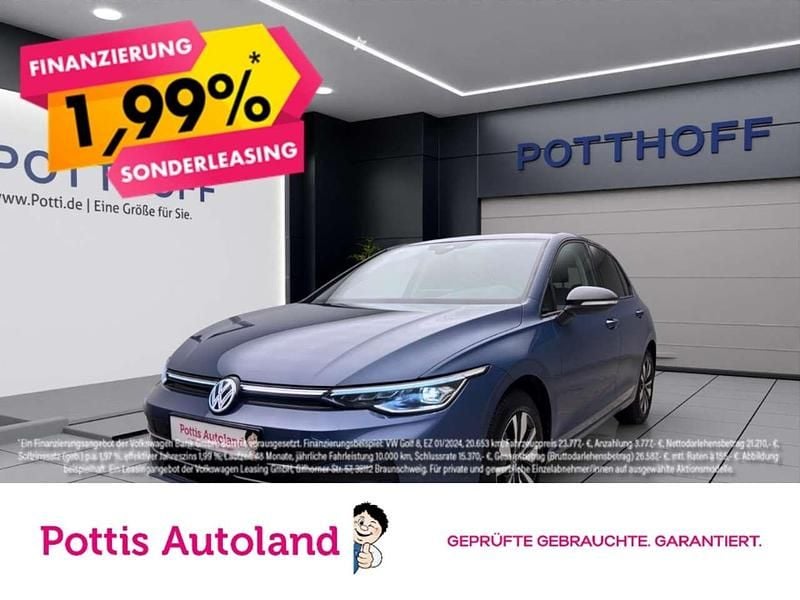 Anemonenblau metallic Gebraucht 2024 VW Golf VIII Goal Limousine | 25.997 € (Superpreis) - Bild 1/4