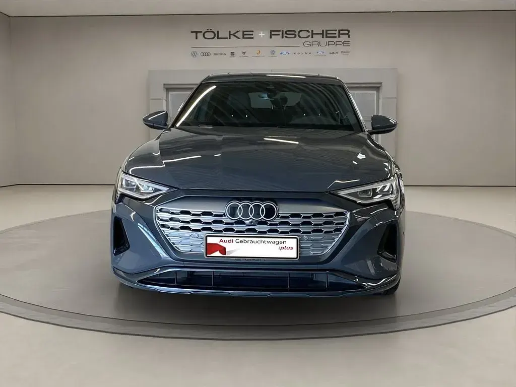 Gebraucht Audi Q8 e-tron Ambiente 250 kW (340 PS) 2023 Magnetgrau SUV