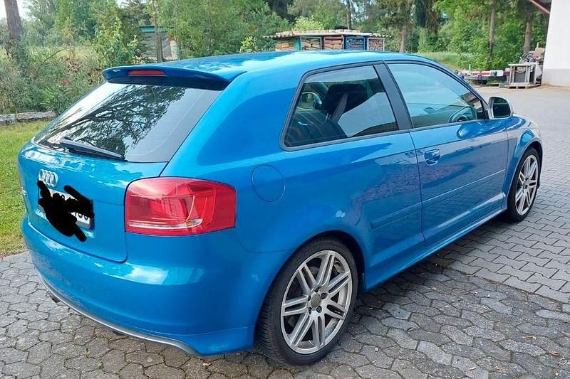 Gebraucht Audi S3 Sport 265 PS (194 kW) 2009 Blau Kleinwagen