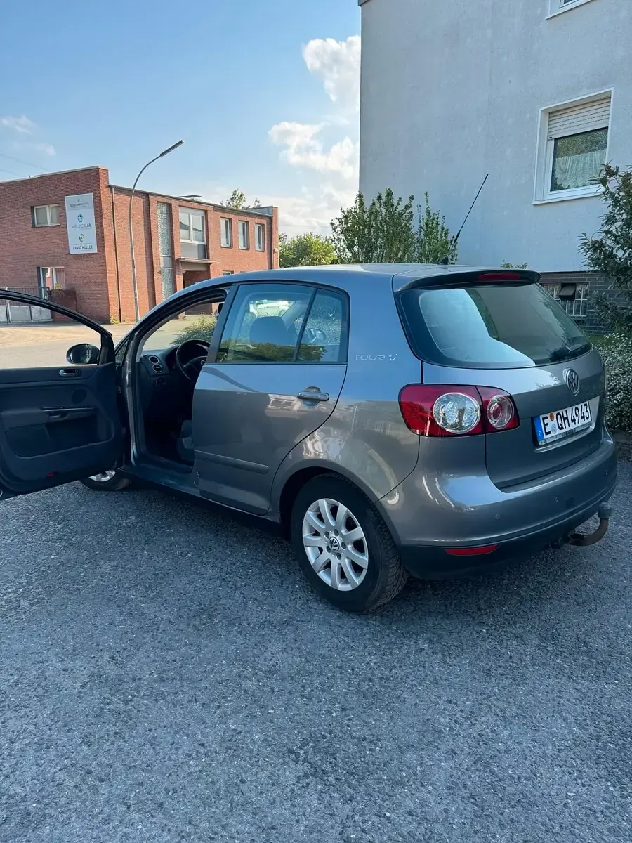 Gebraucht VW Golf V 102 PS (75 kW) 2007 Grau Kleinwagen