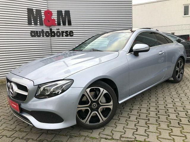 Gebraucht Mercedes E350 299 PS (219 kW) 2018 Silber Coupé