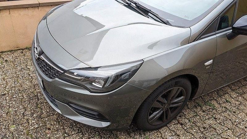 Gebraucht Opel Astra 122 PS (89 kW) 2020 Grau Limousine