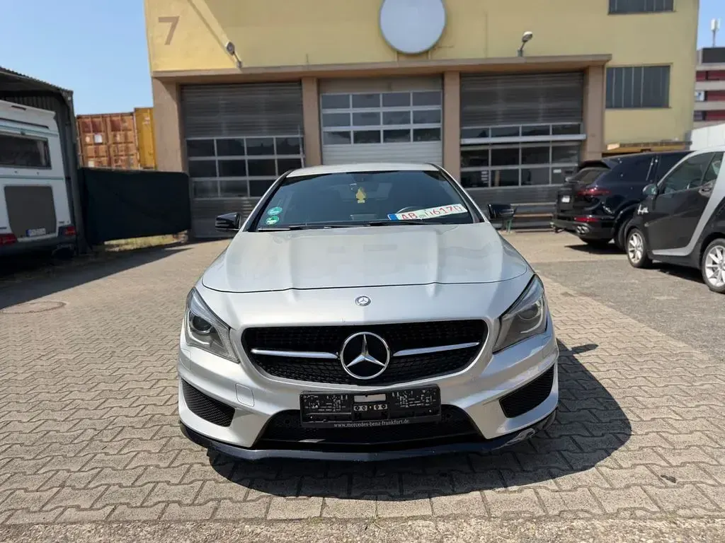 Gebraucht Mercedes CLA220 170 PS (125 kW) 2013 Silber Coupé