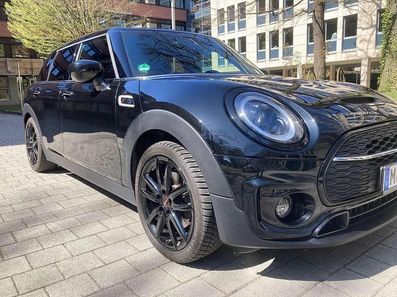 Schwarz Gebraucht 2023 Mini Cooper S Clubman Kombi | 31.990 € (Fairer Preis) - Bild 1/4