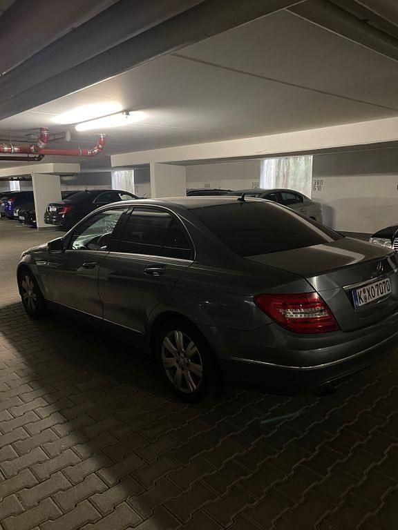 Gebraucht Mercedes C180 156 PS (114 kW) 2011 Grau Limousine