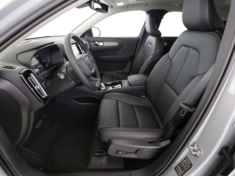 Gebraucht Volvo XC40 Ultimate 197 PS (144 kW) 2024 Vapour grey SUV