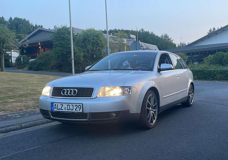 Gebraucht Audi A4 150 PS (110 kW) 2002 Silber Kombi