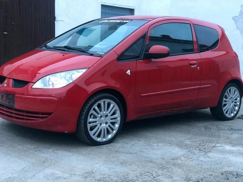 Gebraucht Mitsubishi Colt 70 PS (51 kW) 2005 Rot Kleinwagen