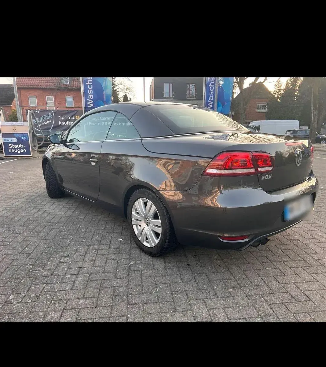 Gebraucht VW Eos Exclusive 160 PS (117 kW) 2011 Braun Cabrio