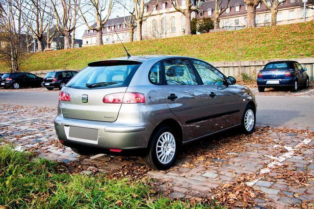 Gebraucht Seat Ibiza 102 PS (75 kW) 2004 Grau Kleinwagen
