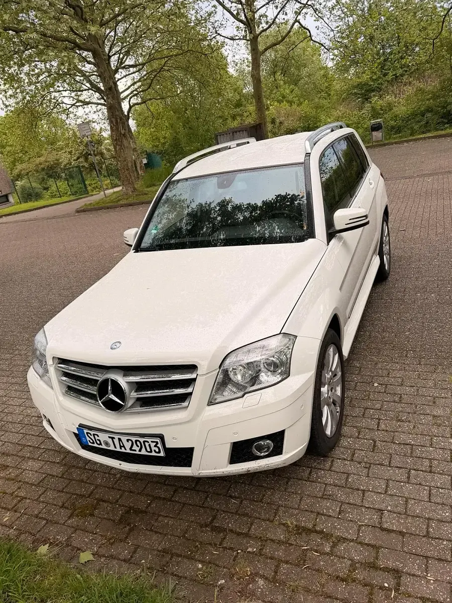 Gebraucht Mercedes GLK320 224 PS (164 kW) 2009 Weiß SUV