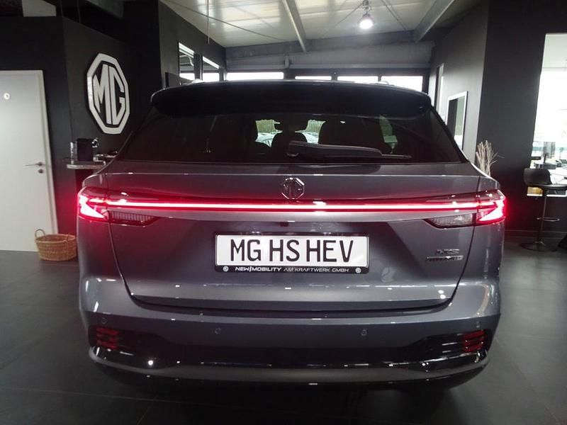 Ny MG HS Luxury 224 HK (164 kW) 2026 Grå SUV