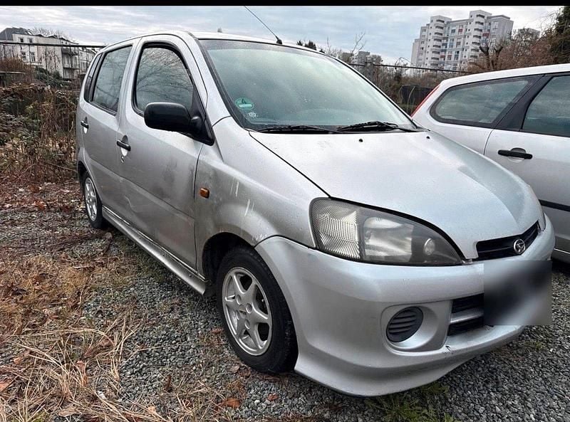 Gebraucht Daihatsu YRV 73 PS (53 kW) 2005 Grau Van / Kleinbus