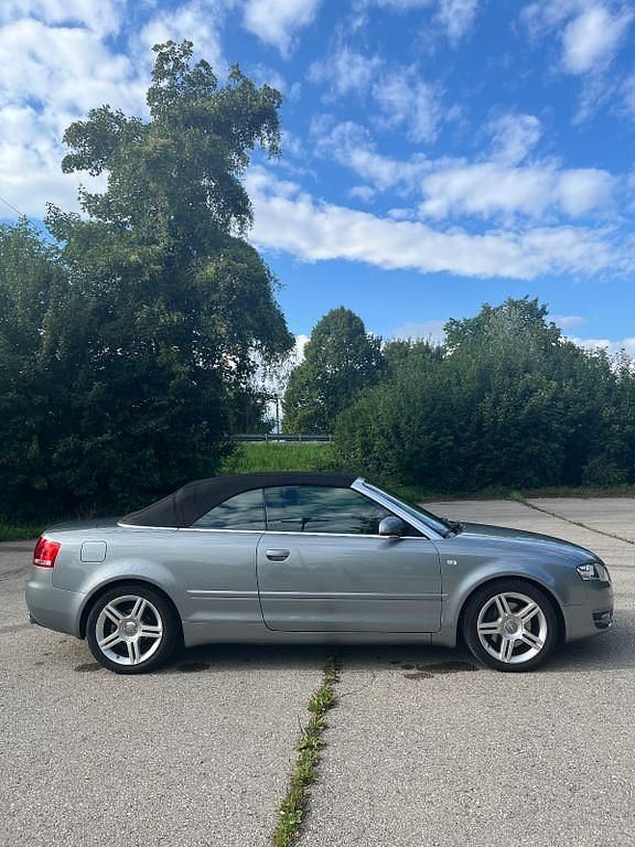 Grau Gebraucht 2008 Audi A4 Cabriolet Cabrio | 8.250 € (Fairer Preis) - Bild 1/4