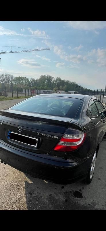 Gebraucht Mercedes C180 2007 Schwarz Coupé