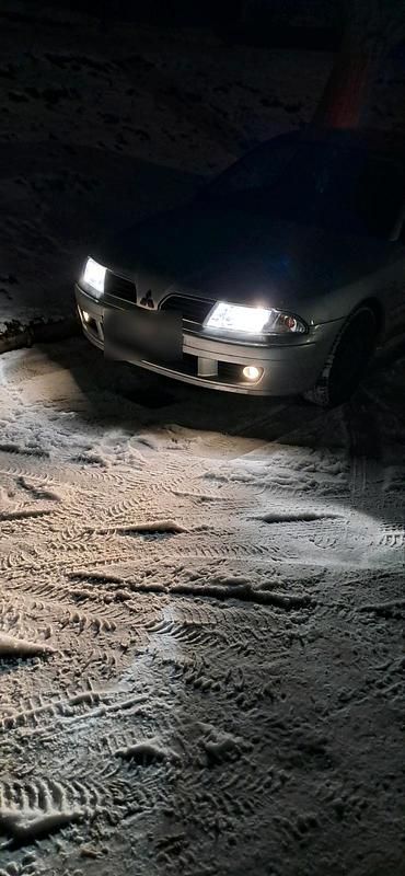 Gebraucht Mitsubishi Carisma 103 PS (75 kW) 2001 Silber Limousine